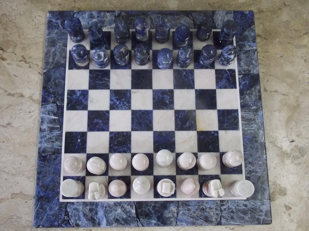 Xadrez é arte - Tabuleiro de mármore com peças artesanais!